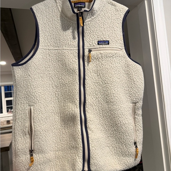 Patagonia Jackets & Blazers - Patagonia Cream Fleece Vest with Navy Trim